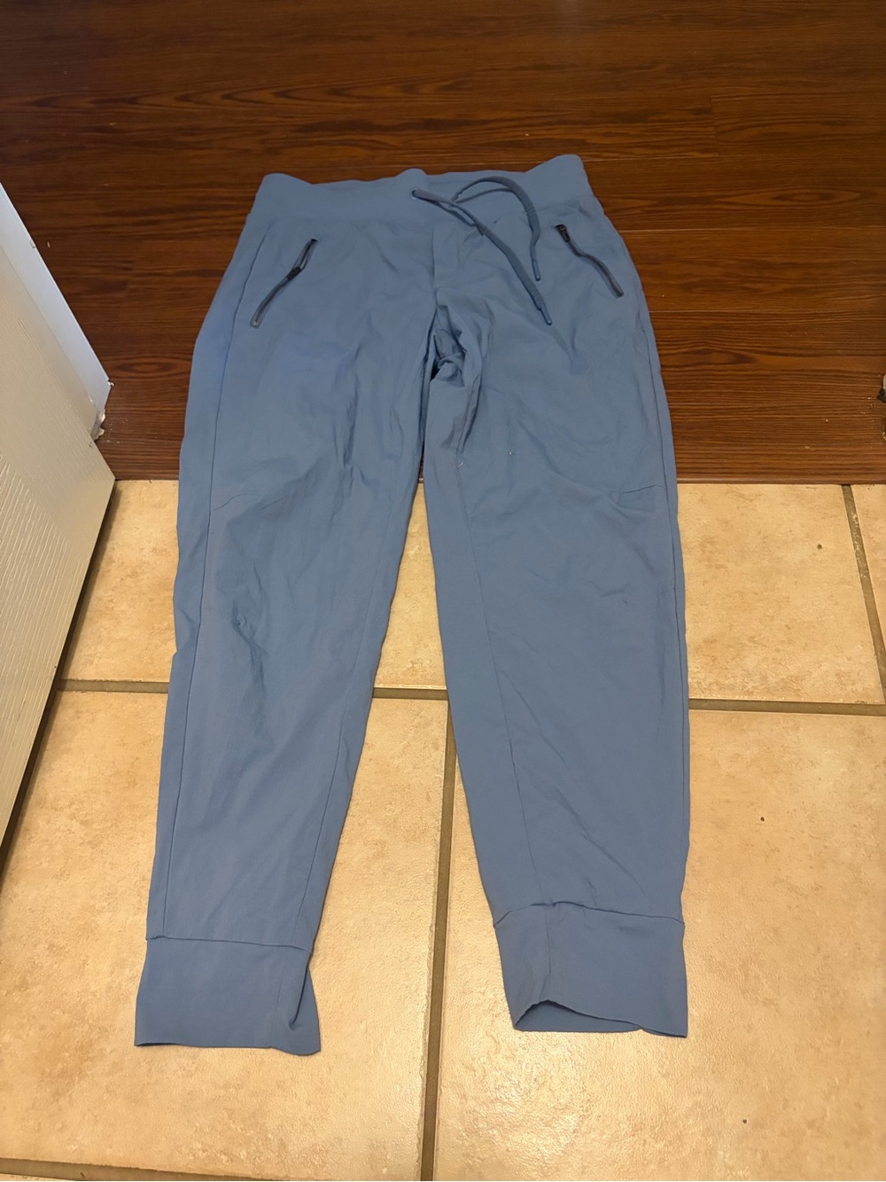 Womens athleta light blue jogger athletic pants